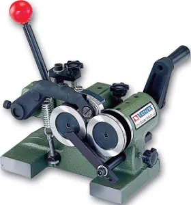 Fett V-Pg Vertex Zımba Form Verme Makinası